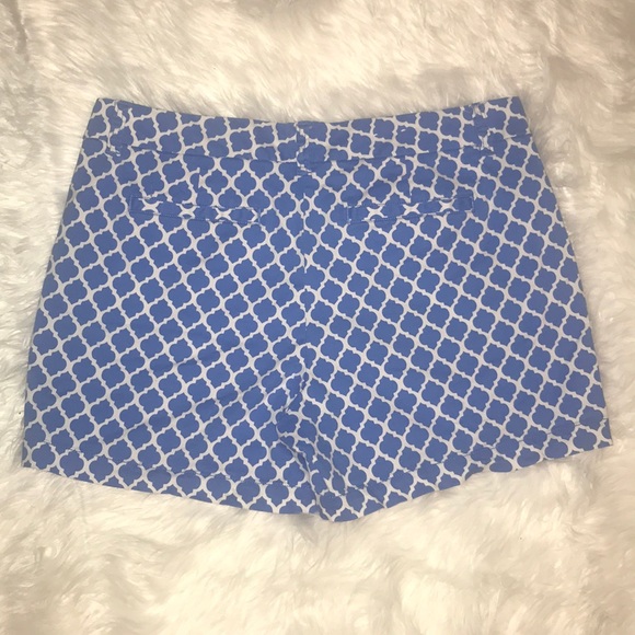 🧩Crown & Ivy Blue/White Diagonal Print Shorts🧩 - Picture 5 of 6